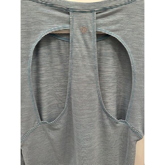 Zella Striped Top With Cutout Back. Size: Small Color: Green/Blue - Picture 5 of 7